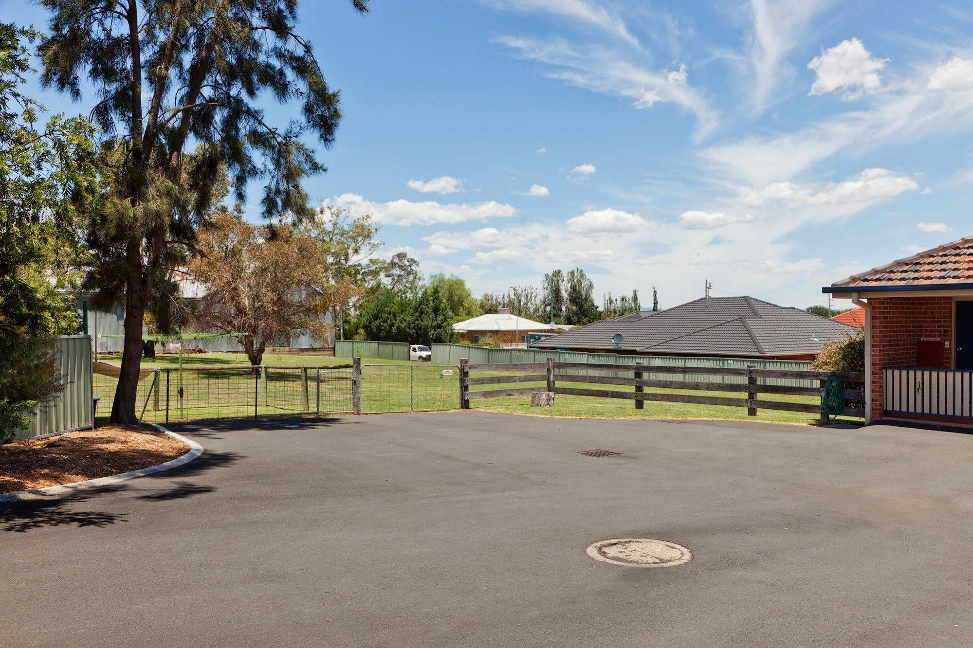 Abraham Lincoln Motel Tamworth Exterior photo